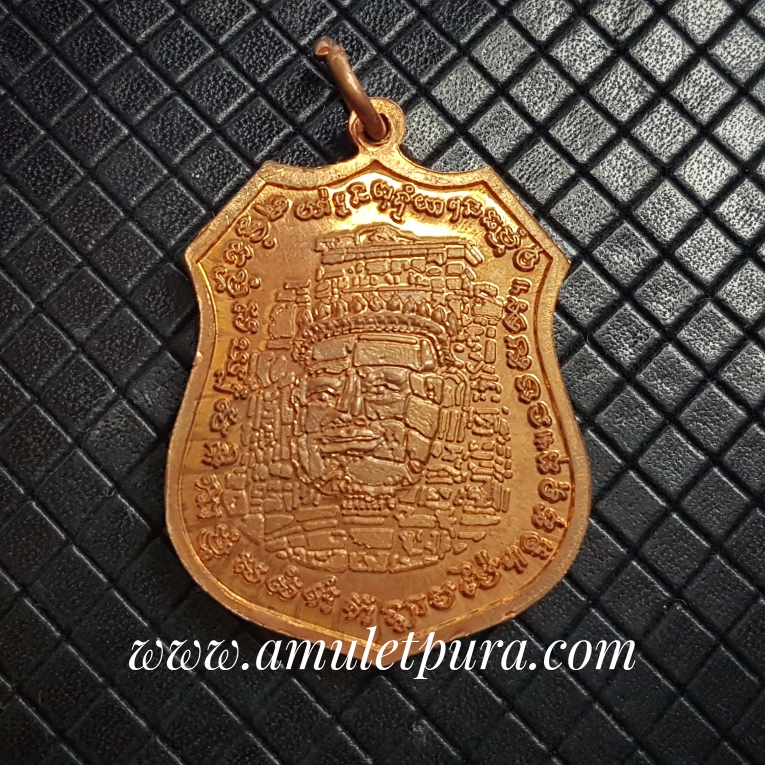 เหรียญชัยวรมัน(ทองแดง)ที่ระลึกในงานฝังลูกนิมิตรวัดอำปึล ปี56 หลวงปู่แวนกาย วัดอำปึล จ.อุดรมีชัย กัมพูชา