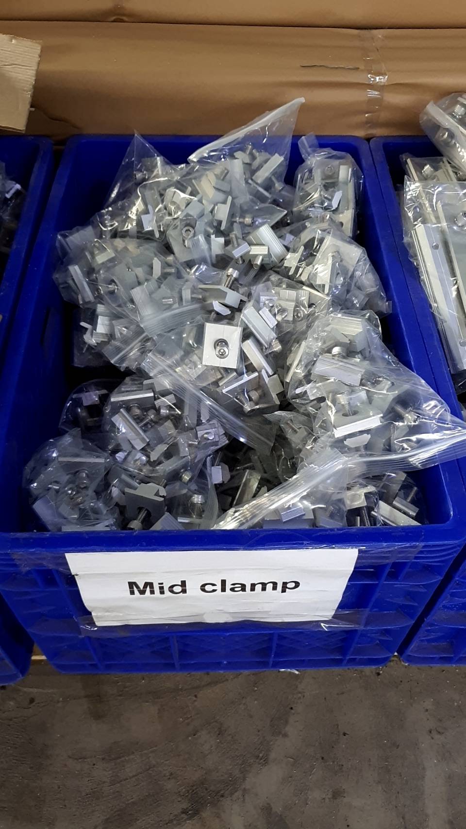 Mid Clamp 35-40mm ตัวยึดกลางระหว่างแผงโซล่าร์เซลล์