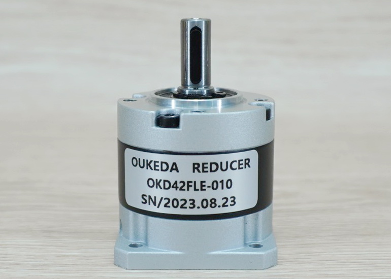 Precision Planetary Gearbox Ratio 10:1 NEMA17 Speed Reducer (Shaft: IN 5mm - OUT 8mm)