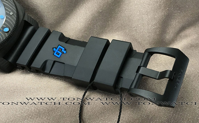 PAM1616 VSF PANERAI CARBOTECH 47MM 3 DAYS