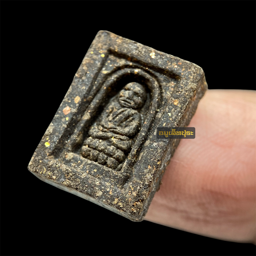 หลวงปู่ทวด พิมพ์คะแนน เนื้อว่านดำ ที่ระลึกพระบรมสารีริกธาตุศรีลังกา ปี48 วัดห้วยมงคล