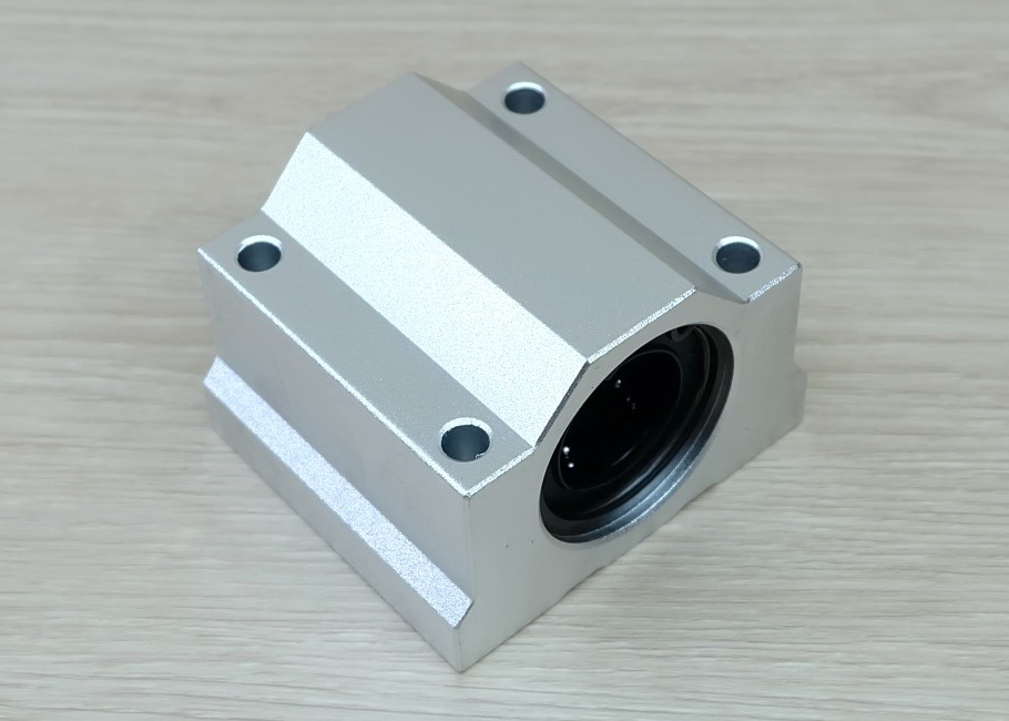 SCS25UU Linear Ball Bearing Block 25mm