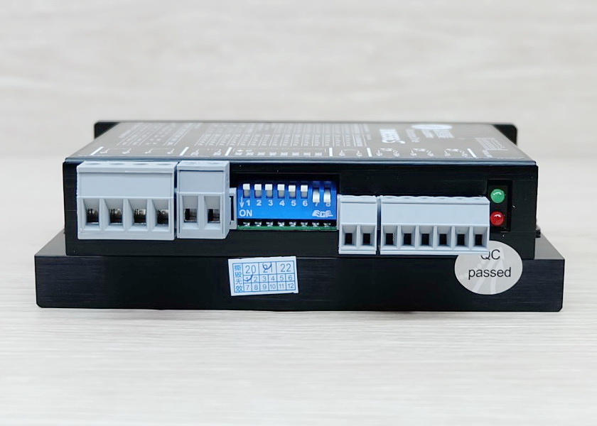 DM556S (Leadshine) Microstep Driver Peak 5.6A, 20-50 VDC 2-phase (Upgrade)