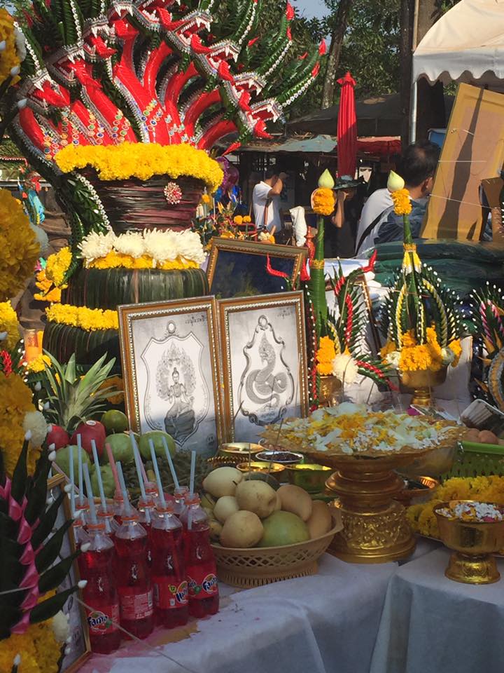 เหรียญปาดตาล ปาฏิหาริย์เจ้าปู่ศรีสุทโธ (เนื้อประกายรุ้งฝังเพชร) รุ่นอุดมโขค โภคทรัพย์ ปี60 ป่าคำชะโนด จ.อุดรธานี (สมนาคุณจองครบทุกสี มีโค้ด หมายเลข 485)