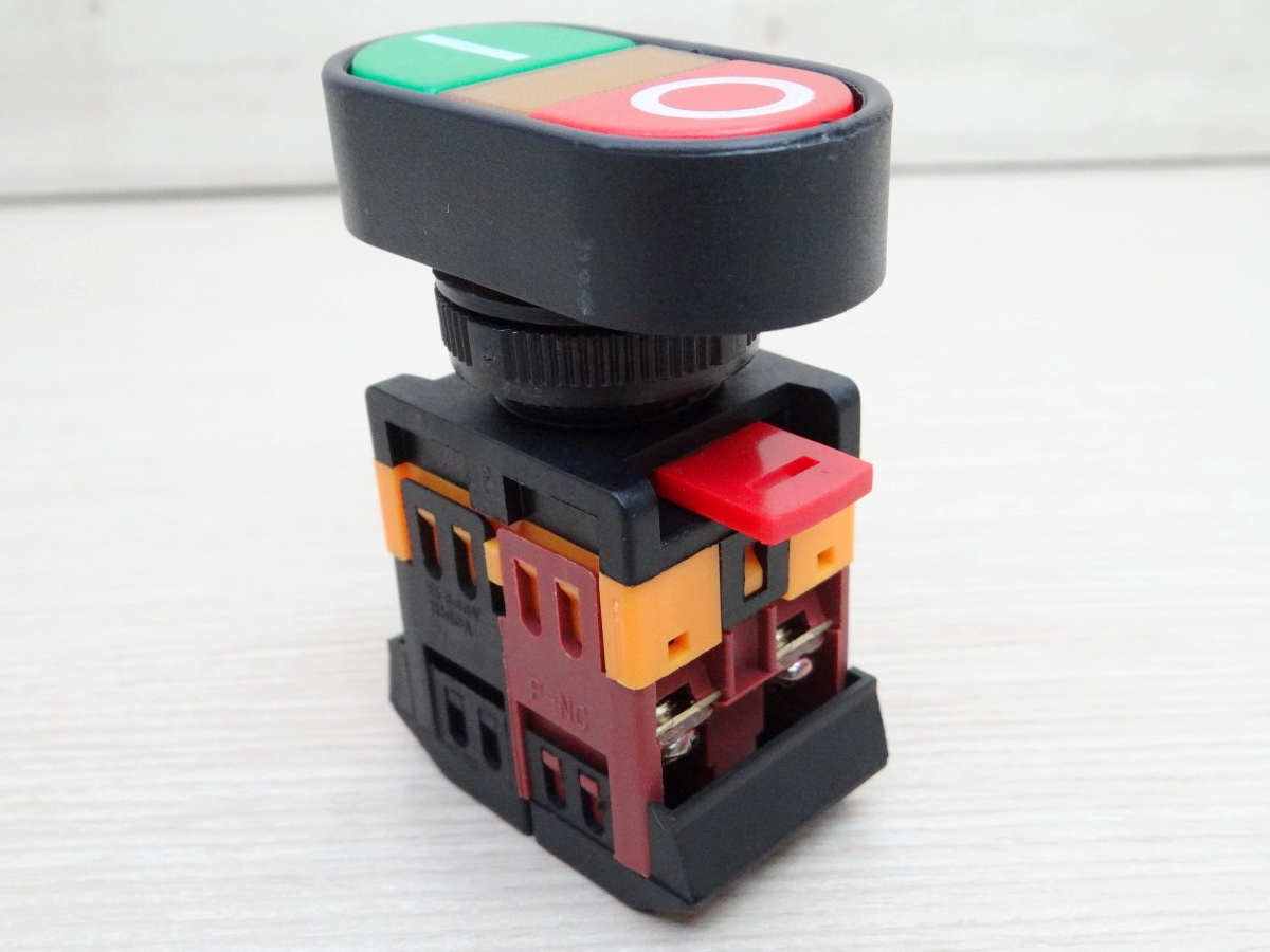 APBB-22N Control Push Button Switch With (220V LED light) Start/Stop 10A/600V (กดติด-ปล่อยดับ)