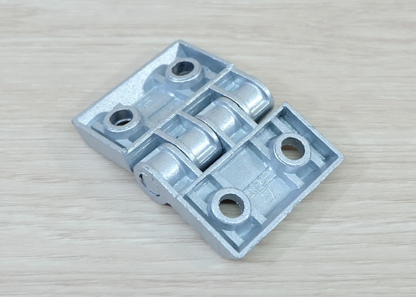 บานพับ Zinc Alloy Hinge for Alu-Profile 4040 ระยะรู 40x25 mm (สีเงิน)