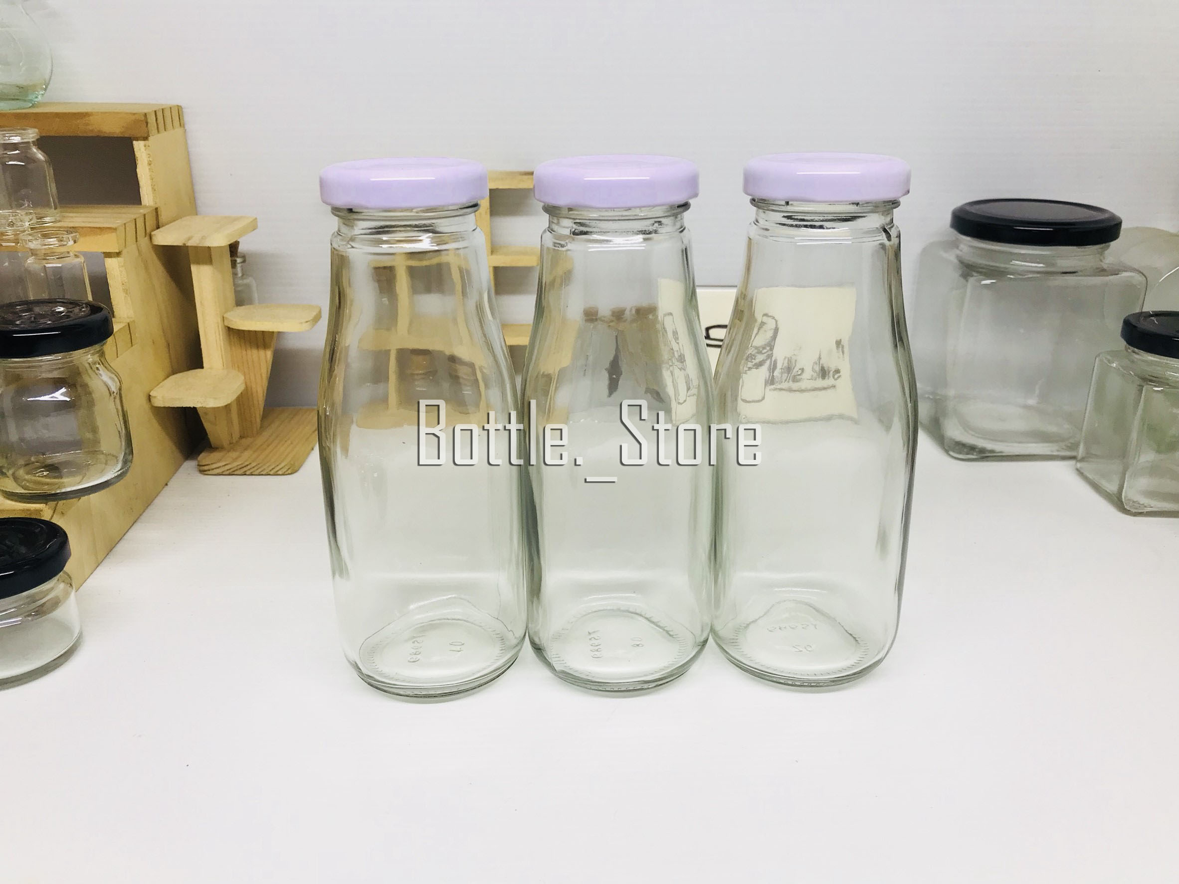 ขวดน้ำผลไม้ 250ml ฝาเกลียวล็อคสีขาว