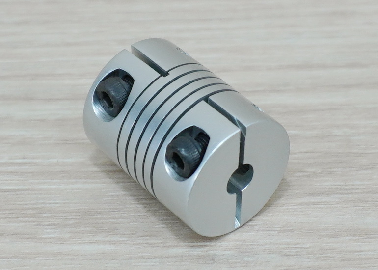 5 x 10 mm RB-Flexible Shaft Coupling D20 L25 mm (Hex Screw)