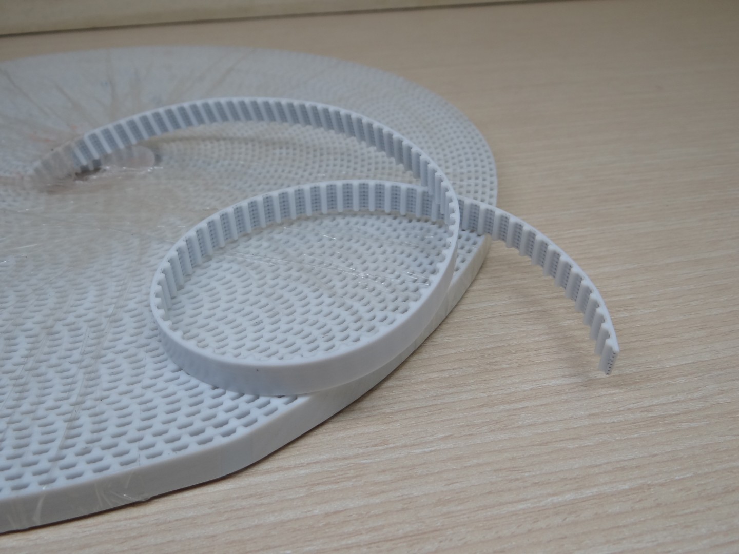 XL-10mm PU Timing Belt Steel Core (สานแถบเส้นเหล็กในสายพาน ราคา/1เมตร)