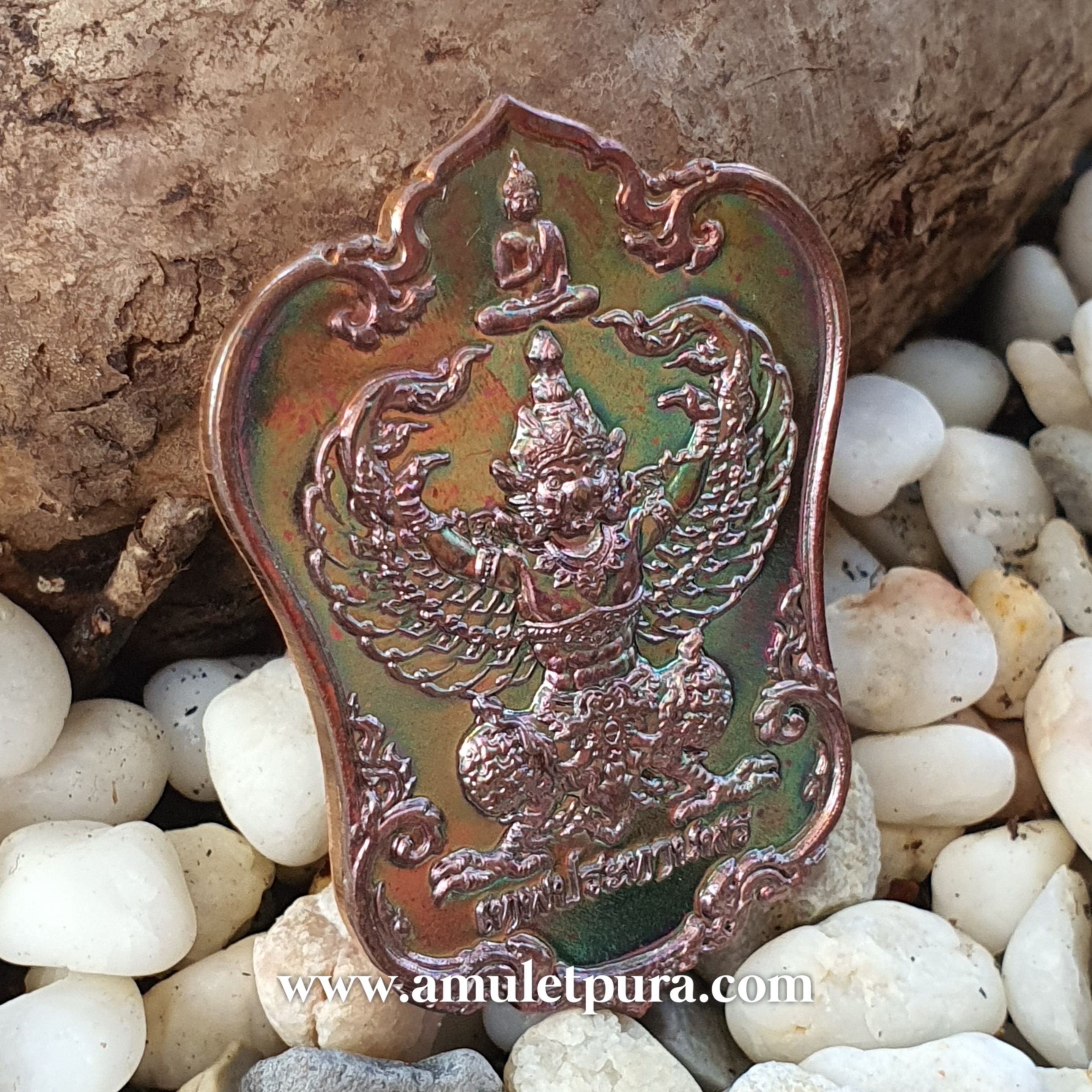 พญาครุฑสุเรนทรชิต(เนื้อแดงเทวฤทธิ์พราวรุ้ง)รุ่นเทพประทานพร ปี61 หลวงปู่ประสิทธิ์ สำนักสงฆ์ภูเขาแก้วเทพนิมิต(เขื่อนแม่งัดสมบูรณ์ชล)จ.เชียงใหม่(มีโค้ด หมายเลข๒๙๗)