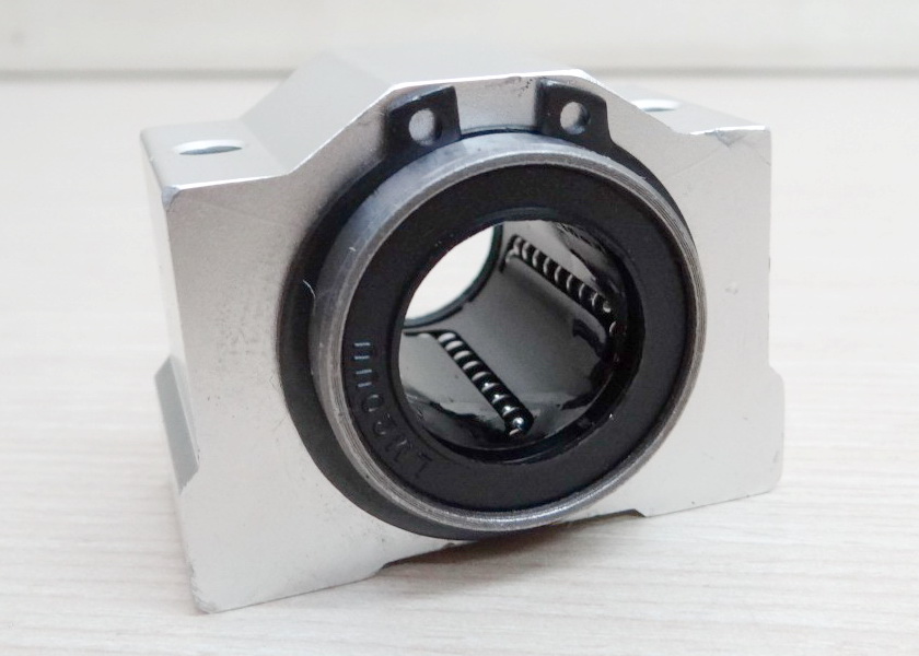 SCV12UU Linear Ball Bearing Block 12mm