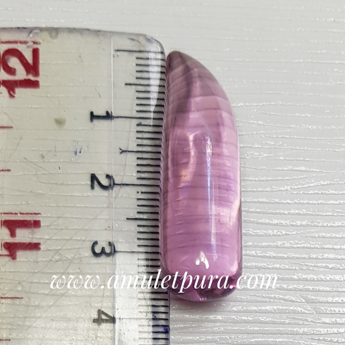 เพชรพญานาค สัณฐานเขี้ยว ขนาด 3.9 ซ.ม.