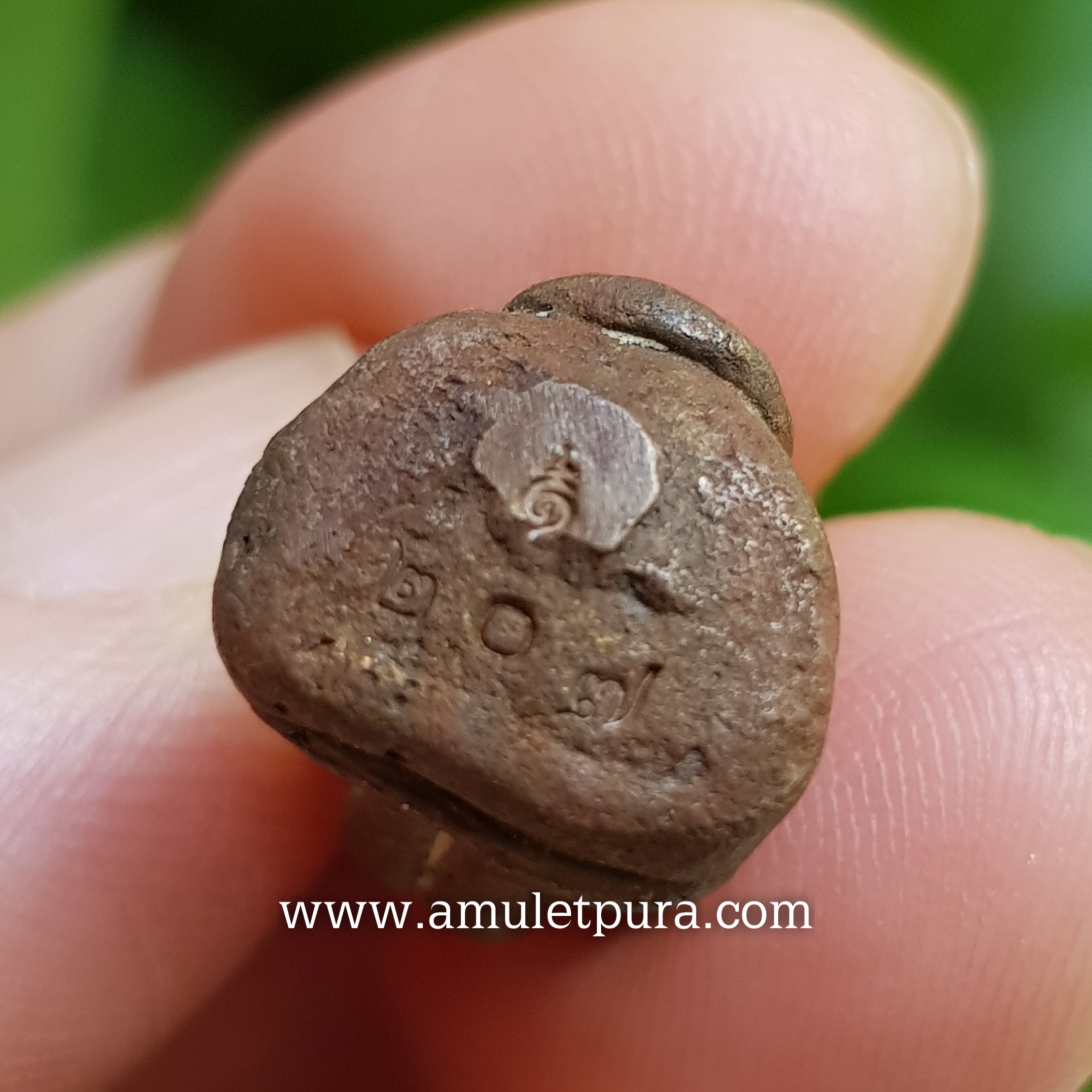 พระปิดตาหล่อโบราณ(เนื้อทองแดงเถื่อน)รุ่นแรก ปี63 หลวงปู่ชัช วัดบ้านปูน จ.พระนครศรีอยุธยา(ตอกโค้ด หมายเลข207)