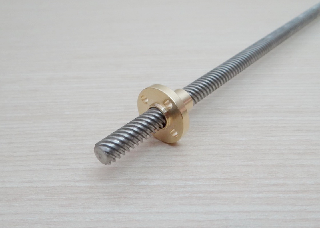 T8 Lead Screw Dia 8mm ยาว 300mm (Lead 14mm) + Copper Nut
