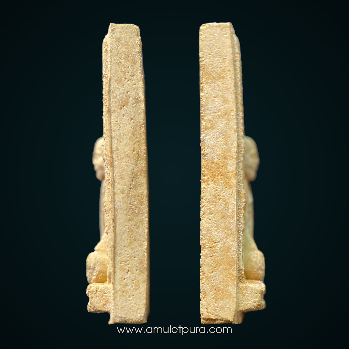 พระผงศตวรรษ สมเด็จพระสังฆราชเจ้า กรมหลวงวชิรญาณวงศ์ (ม.ร.ว.ชื่น นพวงศ์ ณ อยุธยา) พระราชอุปัชฌาจารย์พระบาทสมเด็จพระเจ้าอยู่หัว รัชกาลที่ 9 พิมพ์ใหญ่ (หน้าหนุ่ม) ปี15 วัดบวรฯ กรุงเทพฯ (โรยเกศา)