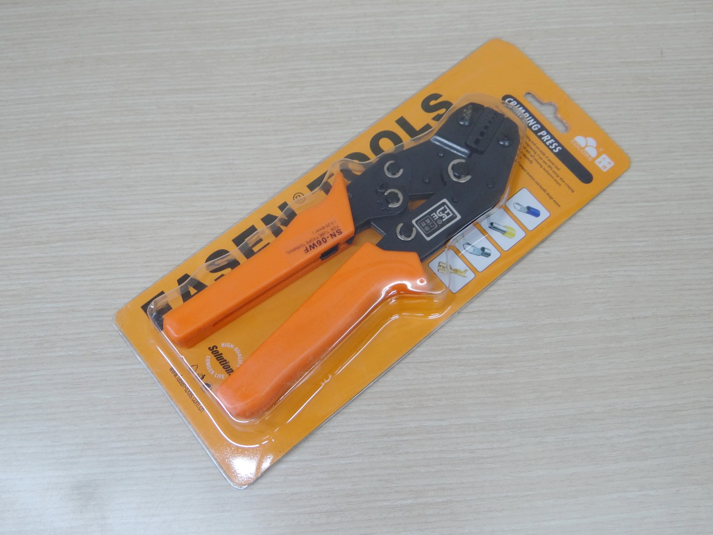 SN-06WF คีมเข้าหัวสายไฟ Crimping plier hand tool wire 0.25 - 6mm AWG 24-10