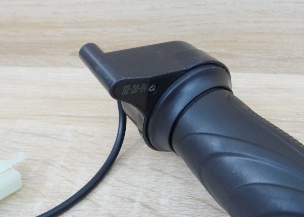 3 Wire Twist Throttle Hand Grip (Left & Right) 24V-48V For Electirc Scooter Bike
