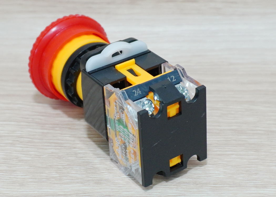 LA38-11ZS Emergency Stop Push Button Switch (1NO/1NC) AC440V(Max) 10A