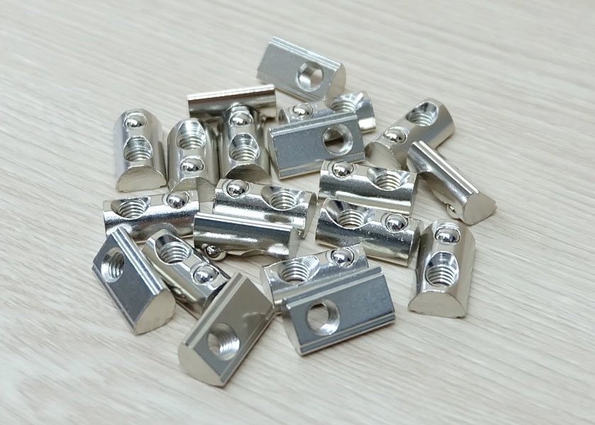 M6 Shrapnel Steel Ball Nut สำหรับ Series 30 Alu Profile (แพ็ค 20 ตัว)
