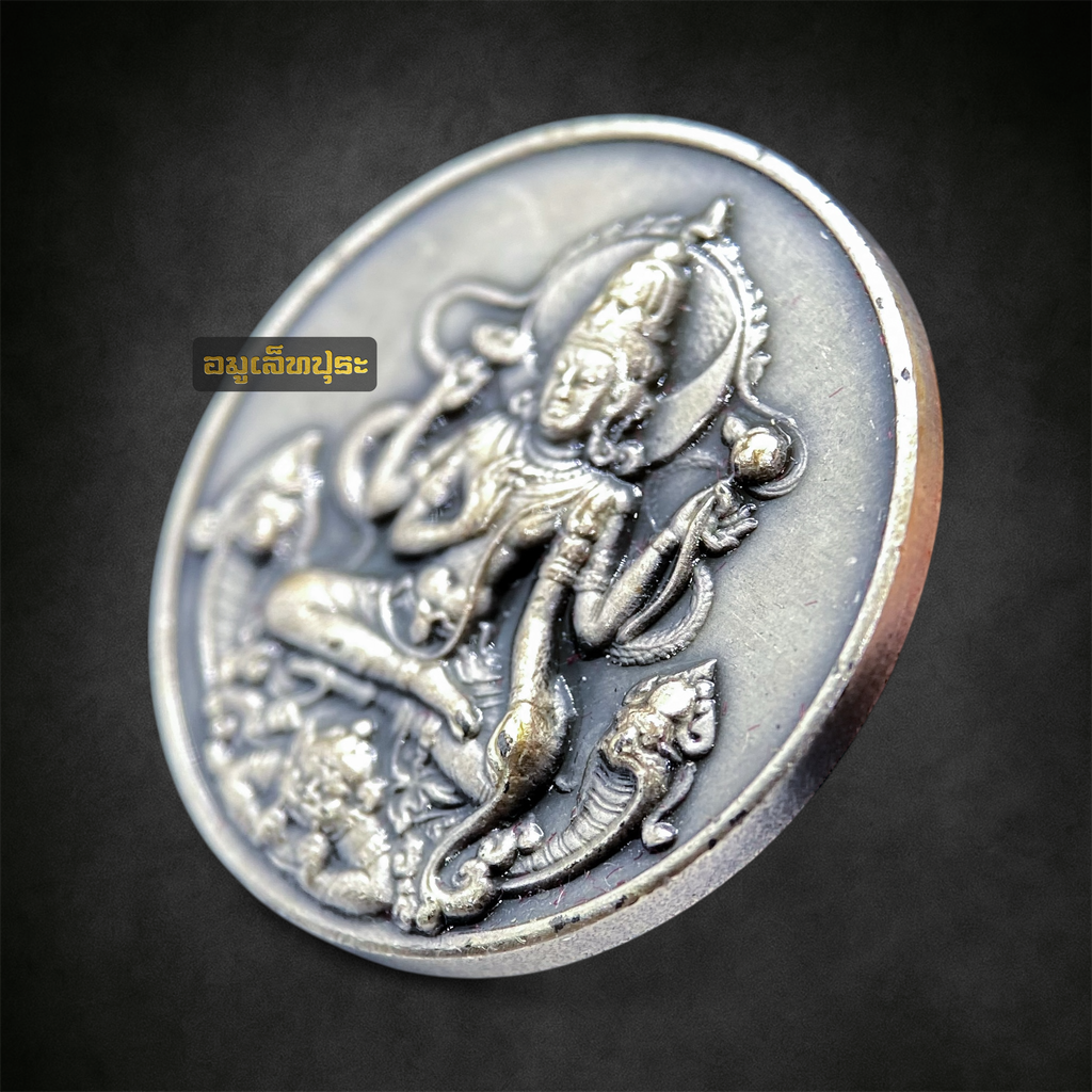 จตุคามรามเทพ รุ่นสัจจะอธิษฐาน บุโรพุทโธ (เนื้อเงินรมดำ 2.5 ซม. หลังมหาเจดีย์บุโรพุทโธ) ปี50 อ.ลักษณ์ เรขานิเทศ (มีโค้ดและหมายเลขกำกับ)