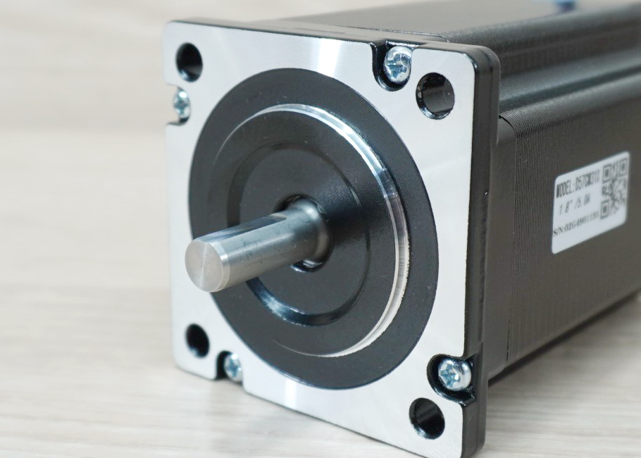 Leadshine - Stepper Motor (Nema 23) แรงบิด 3.1N.m 5A Shaft 8mm (D57CM31X)