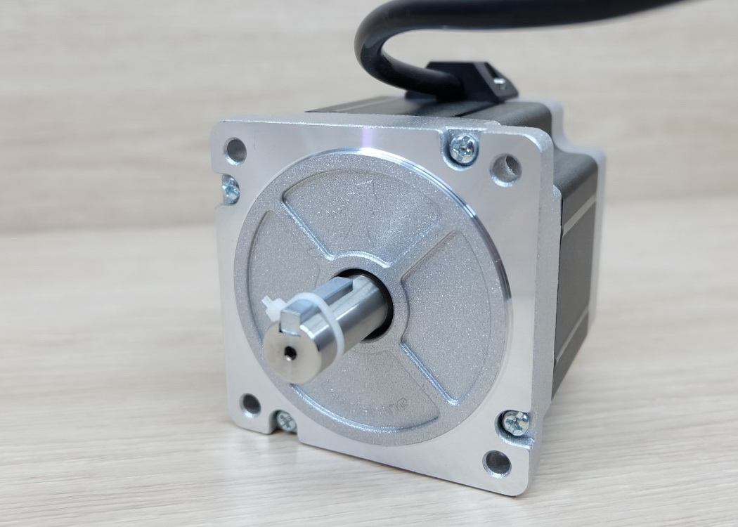 Leadshine - Stepper Motor (Nema34) แรงบิด 4.5N.m 4A Shaft 14mm (86CM45-0-I14)
