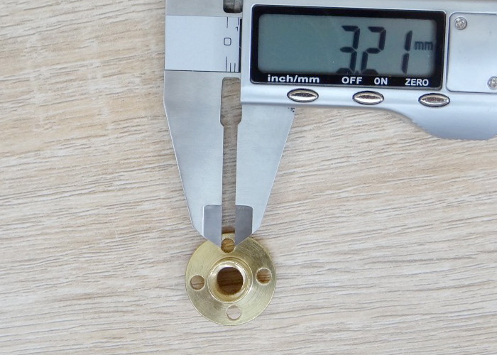 T8 Copper Nut Dia 8mm (Lead 1mm)