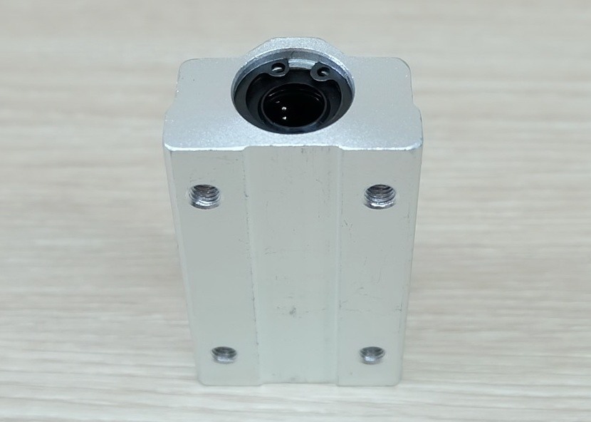 SCS10LUU Linear Ball Bearing Block 10mm
