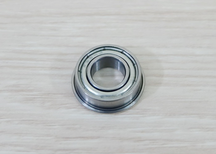 F688zz (8x16x5mm) Flange Deep Groove Ball Bearing