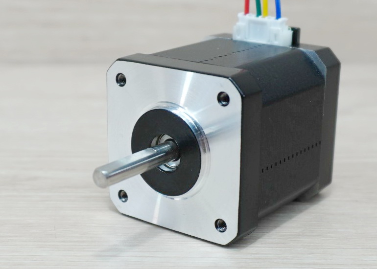 HANPOSE - Stepper Motor (Nema17) แรงบิด 52 N.cm 1.8A (17HS8401S) Black End