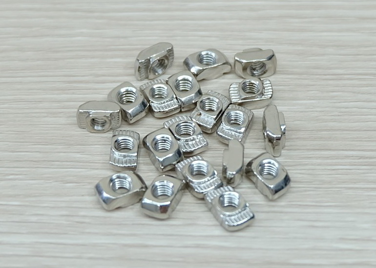 Free Nut M4 (20 ตัว/ชุด) สำหรับ Series 20 Alu Profile