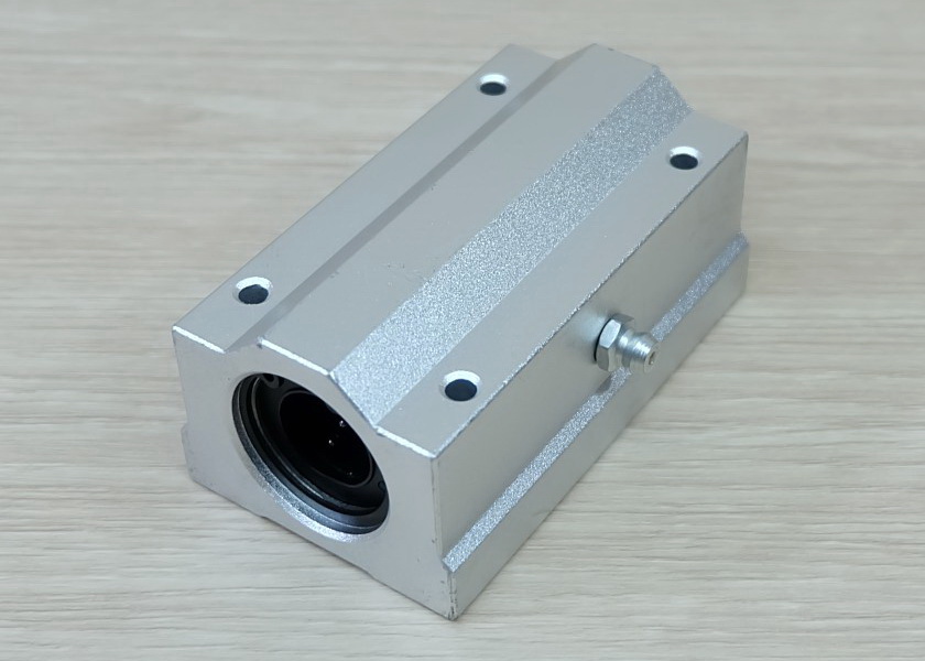 SCS16LUU Linear Ball Bearing Block 16mm