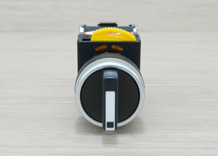 LAY38-20X3 AC415V 10A (3-Position) Industrial Selector Rotary Switch (On-Off-On) self-locking