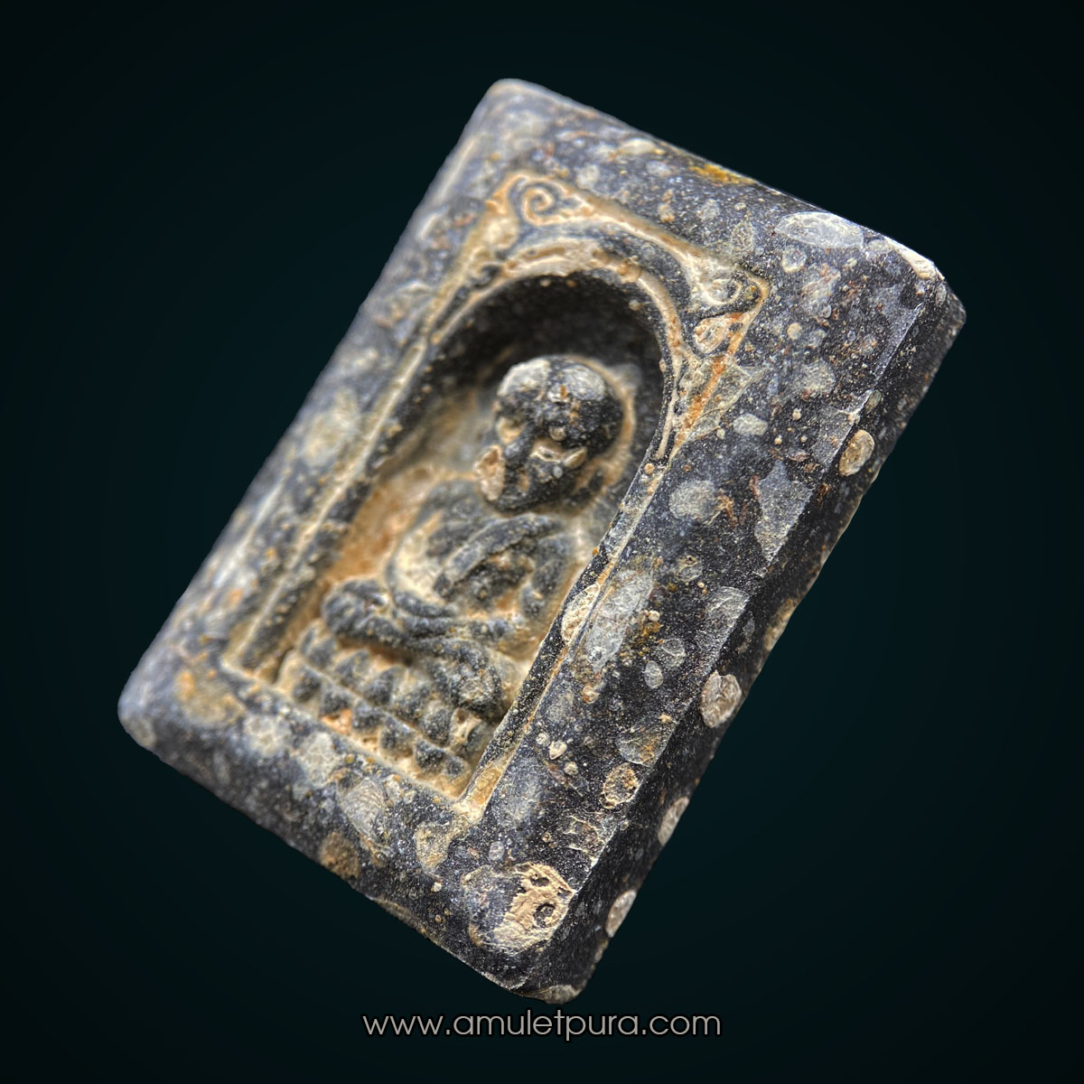 หลวงพ่อทวดกลักไม้ขีด รุ่นทรัพย์ไพศาล ปี59 (เนื้อว่านผสมดินกากยายักษ์ แช่น้ำว่าน) หลวงพ่อรักษ์ อนาลโย วัดสุทธาวาส วิปัสสนา พระนครศรีอยุธยา