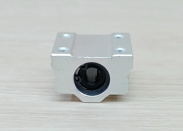 SCS8UU Linear Ball Bearing Block 8mm
