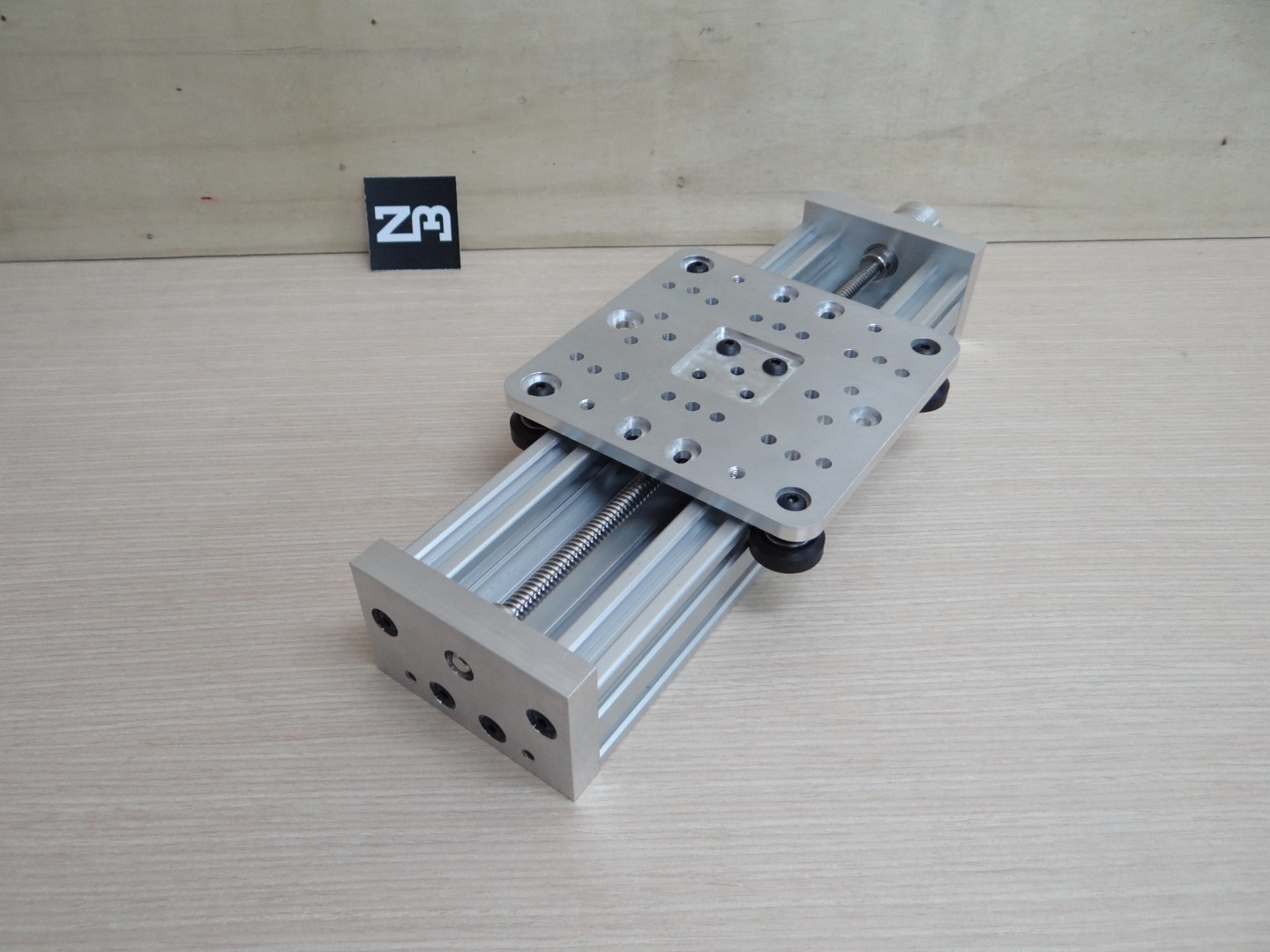 C-Beam ยาว 500 mm อลูมิเนียมโปรไฟล์ 4080U สีเงิน