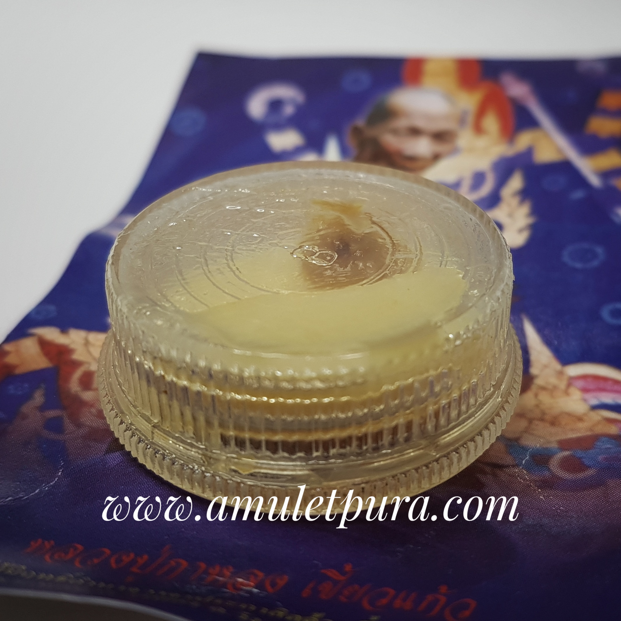 สีผึ้งพระลักษณ์หน้าทองจันทร์ซ้อนจันทร์ ปี52 หลวงปู่กาหลง วัดเขาแหลม จ.สระแก้ว