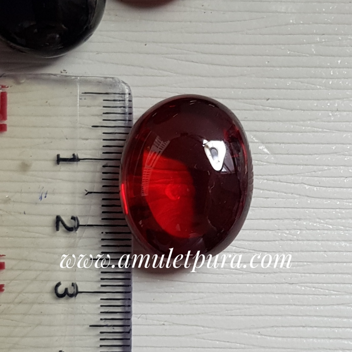 เพชรพญานาค สัณฐานรีหลังเบี้ย ขนาด 2.5 ซ.ม. ทุกสี ยกเว้นสีน้ำเงิน, ฟ้า, เขียว