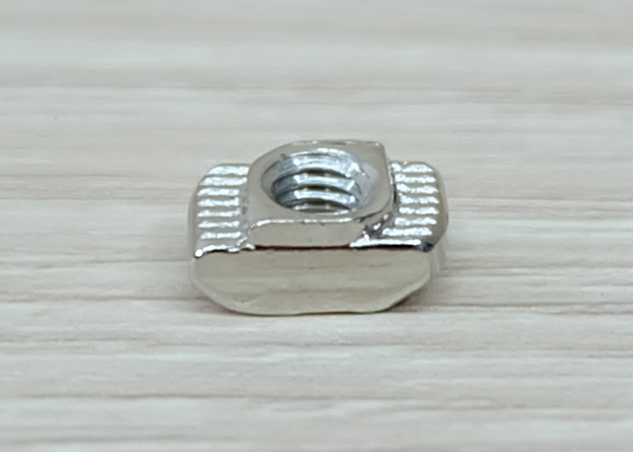 Free Nut M4 (20 ตัว/ชุด) สำหรับ Series 20 Alu Profile