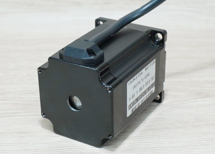 OUKEDA - Stepper Motor (Nema 23) แรงบิด 1.89N.m 4.2A Shaft 8mm (OK57DL76-424A) 50cm Cable