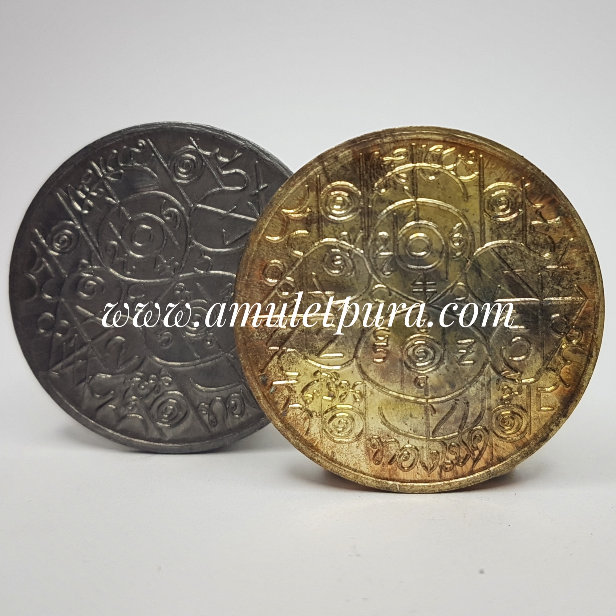 เหรียญเลขศาสตร์(เหรียญให้หวย)(นวะโลหะ) รุ่นแรก หลวงตาช้วน วัดขวาง จ.สุพรรณบุรี(ตอกโค้ด)