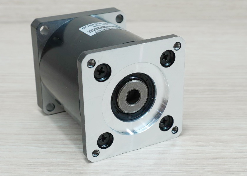 Planetary Gearbox Ratio 20:1 NEMA23 Speed Reducer (Shaft IN 8mm - OUT 14mm)