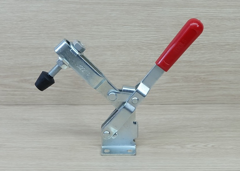 12265 Vertical Type Toggle Clamp 340kg Holding Capacity