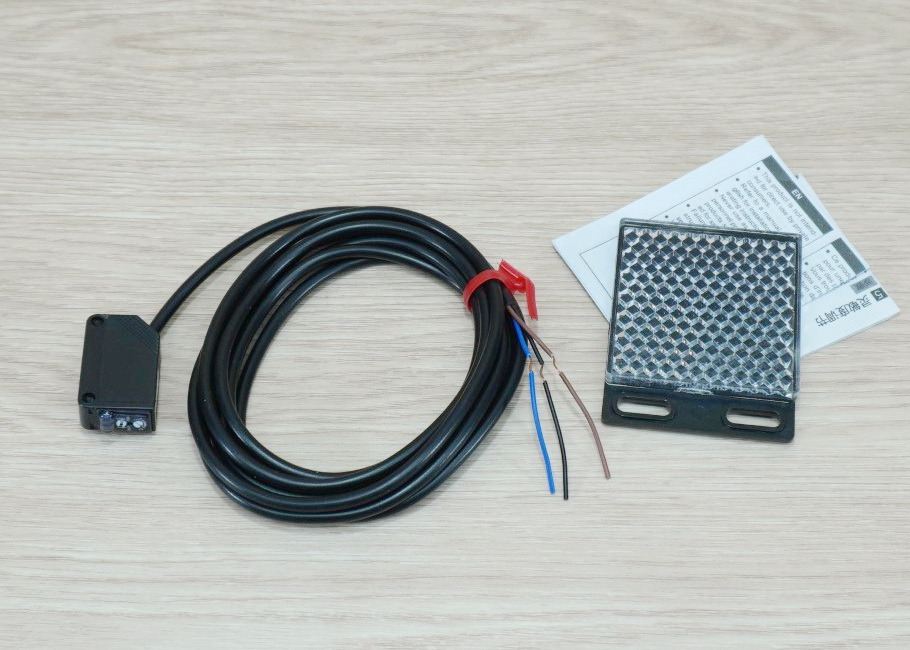 CX-482 Photoelectric Sensor 10-200 cm Detection Range (NPN, NO/NC)