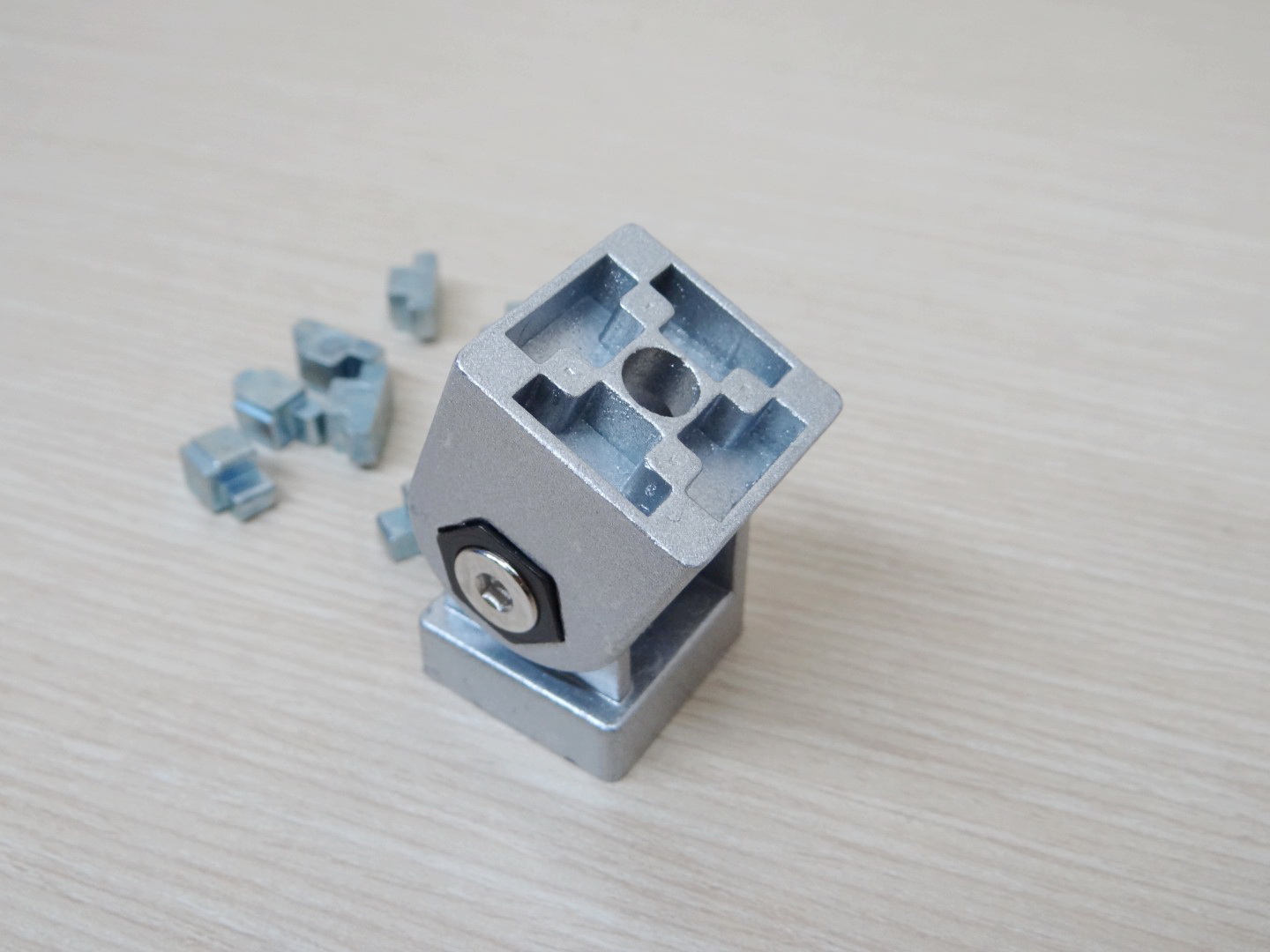 Flexible Pivot Joint Connector สำหรับ Series 30 Alu Profile