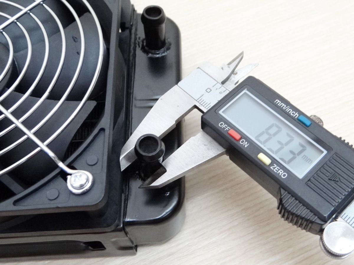 120mm Aluminum Radiator Water Cooling 10 Tube Heat Exchanger (หัวจุก 10mm) + 1 Fan 12V DC