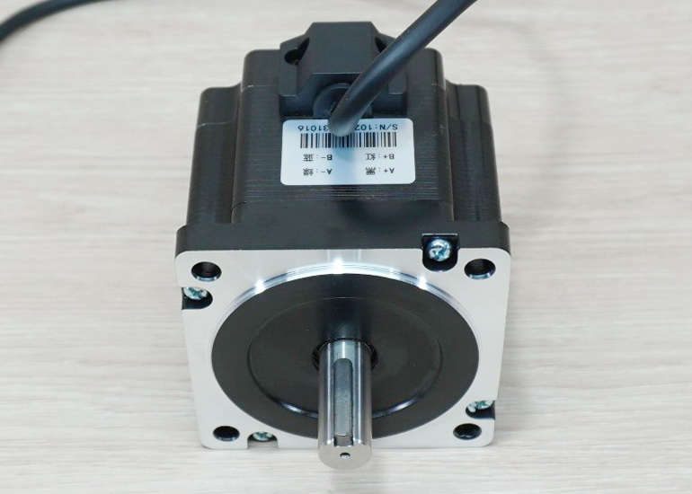 Zhengji - Stepper Motor (Nema34) แรงบิด 4N.m 6A Shaft 14mm (J-8618HB6401)