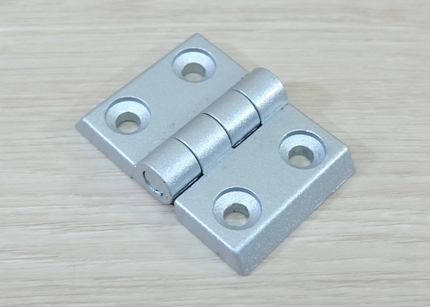 บานพับ Zinc Alloy Hinge for Alu-Profile 4040 ระยะรู 40x25 mm (สีเงิน)