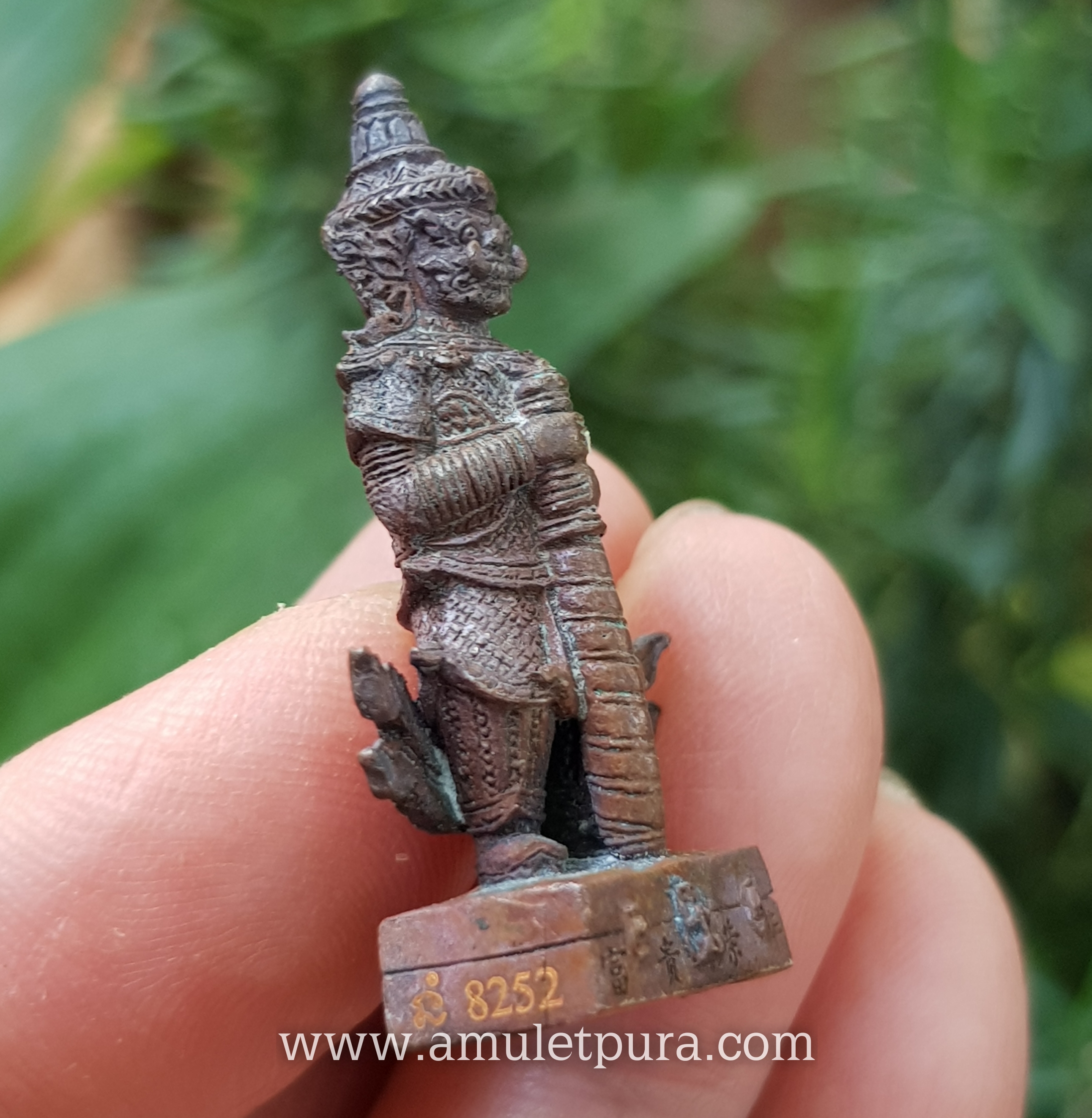 ท้าวเวสสุวรรณ (เนื้อมหาชนวน ตระกรุดเงินคู่) รุ่นทรัพย์ทวีคูณ89 ปี61 พ่อท่านเขียว วัดห้วยเงาะ จ.ปัตตานี (มีโค้ด หมายเลข 8252)