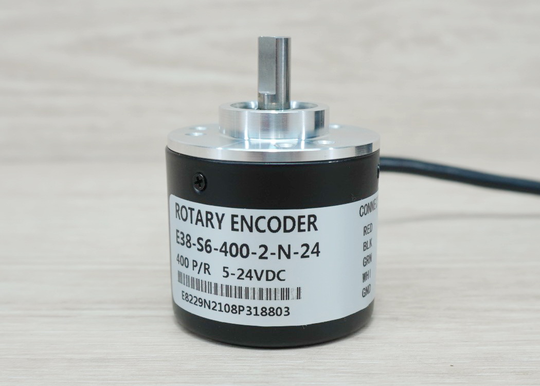 400P/R Incremental Rotary Encoder (E38-S6-400-2-N-24) Shaft 6mm, Cable 2M, NPN, 5-24VDC